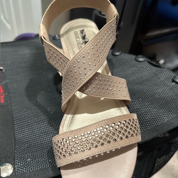 Dress Sandals with Bling - Picture 5 of 7